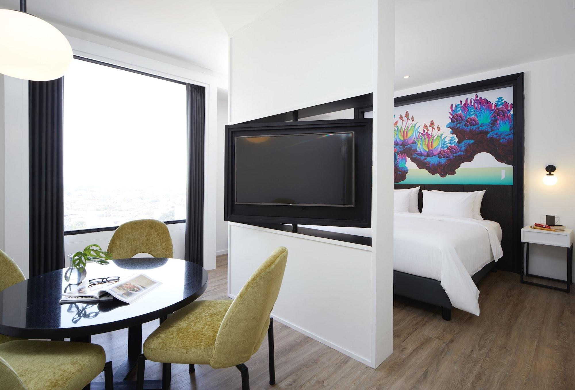 De Braga, Artotel Curated Bandung Extérieur photo